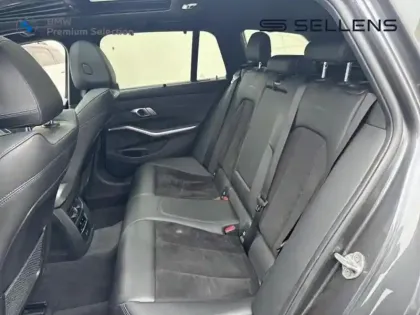 Photo 12 BMW Serie 3 Série 3 Touring 320dA MH xDrive 190ch M Sport