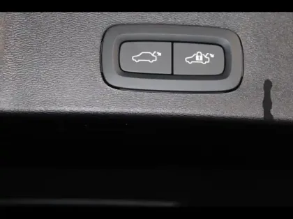 Photo 11 Volvo XC40  B3 163ch Lounge Edition DCT 7