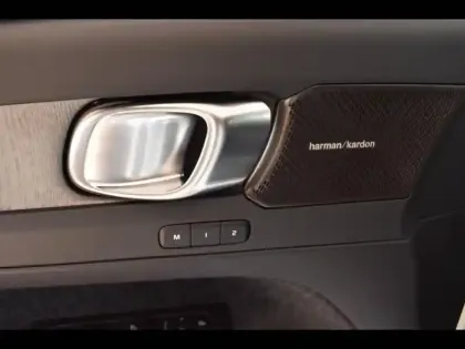 Photo 29 Volvo XC40  B3 163ch Lounge Edition DCT 7