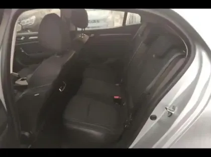 Photo 10 Renault Megane  1.5 Blue dCi 115ch Business EDC -21N