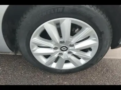 Photo 12 Renault Megane  1.5 Blue dCi 115ch Business EDC -21N