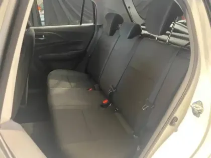 Photo 12 Suzuki Swift  1.2 Hybrid 83ch Privilège Auto