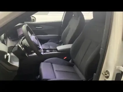 Photo 8 Audi Q3  1.5 e-hybrid 272ch S line S tronic 6