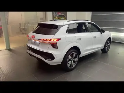 Photo 6 Audi Q3  1.5 e-hybrid 272ch S line S tronic 6