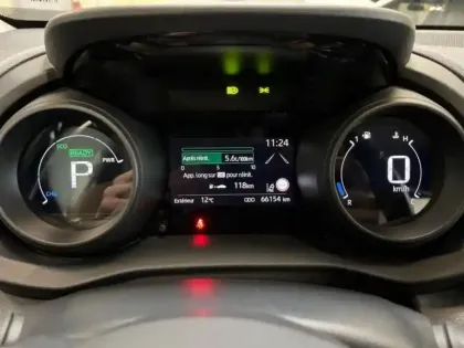 Photo 12 Toyota Yaris  Cross 116h Dynamic MY22