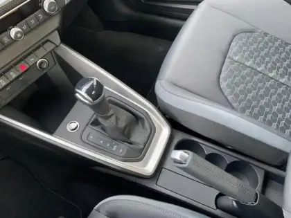 Photo 7 Audi A1  Sportback 30 TFSI 116ch Design S tronic 7