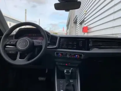 Photo 6 Audi A1  Sportback 30 TFSI 116ch Design S tronic 7