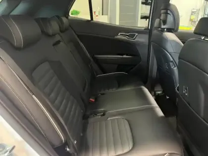 Photo 10 Kia Sportage Gén. V Ph1 GT-line Premium 5