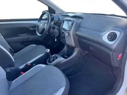 Photo 23 Toyota Aygo  1.0 VVT-i 72ch x-play 5p MY21