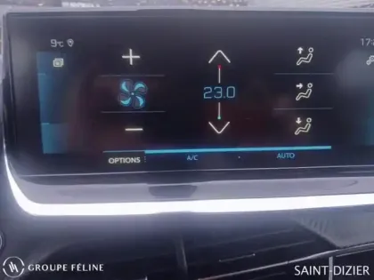 Photo 14 Peugeot 208  1.2 PureTech 100ch S&S Roadtrip 118g