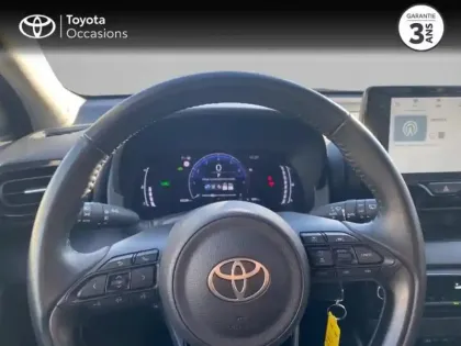 Photo 12 Toyota Yaris  116h Dynamic 5p MC24