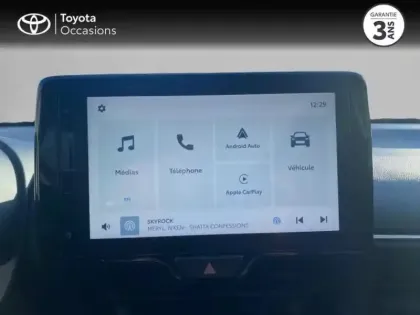 Photo 14 Toyota Yaris  116h Dynamic 5p MC24