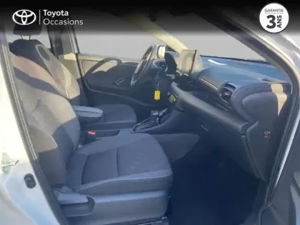 Photo 5 Toyota Yaris  116h Dynamic 5p MC24