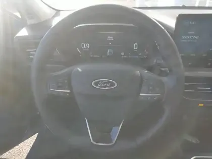 Photo 7 Ford Focus  SW 1.0 EcoBoost mHEV 125ch Titanium X Business