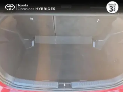 Photo 9 Toyota Yaris  116h Design ROUGE ALLURE