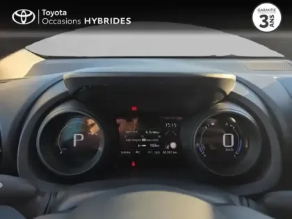 Photo 13 Toyota Yaris  116h Design ROUGE ALLURE