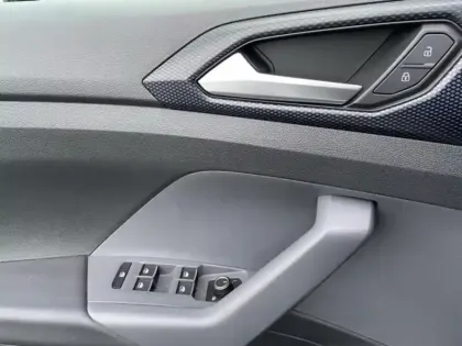 Photo 12 Volkswagen T-cross  1.0 TSI 95ch United