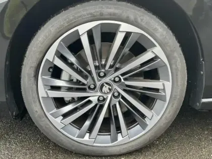 Photo 7 Skoda Superb  1.5 TSI 204ch PHEV Laurin & Klement DSG6