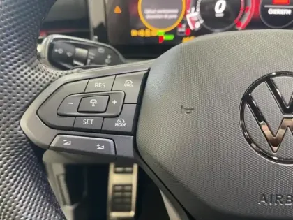 Photo 12 Volkswagen T-roc  1.5 eTSI 150ch R-Line DSG7