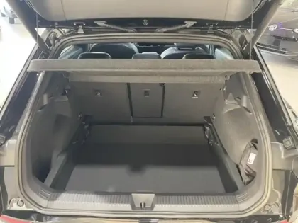 Photo 8 Volkswagen T-roc  1.5 eTSI 150ch R-Line DSG7