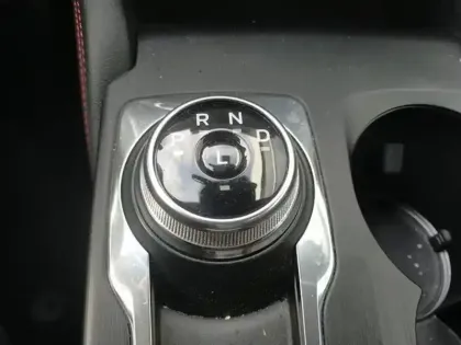 Photo 6 Ford Kuga  2.5 Duratec 190ch FHEV E85 ST-Line BVA