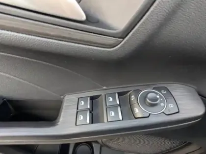 Photo 11 Ford Kuga  2.5 Duratec 180ch Hybrid FlexiFuel Active Powershift