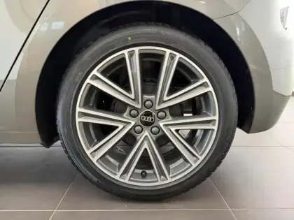 Photo 8 Audi A1  Sportback 25 TFSI 95ch Design S tronic 7