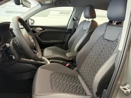 Photo 11 Audi A1  Sportback 25 TFSI 95ch Design S tronic 7