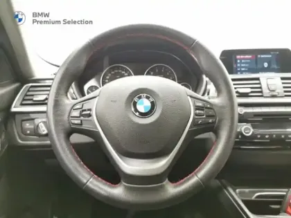 Photo 8 BMW Serie 3 Série 3 Touring 320i 184ch Sport