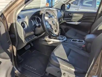 Photo 6 Renault Alaskan  2.3 dCi 190ch Double Cabine Intens BVA