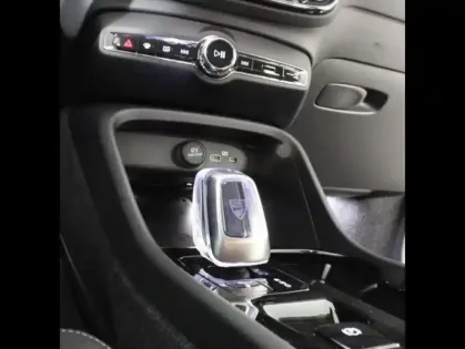 Photo 10 Volvo Xc40  B3 163ch Lounge Edition DCT 7