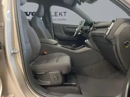 Photo 8 Volvo Xc40  Recharge 231ch Start EDT