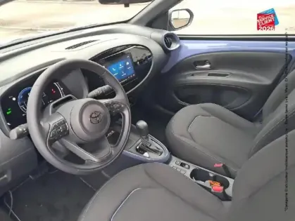 Photo 14 Toyota Aygo  X 116h Graphic