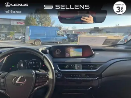 Photo 7 Lexus UX  250h 4WD F SPORT