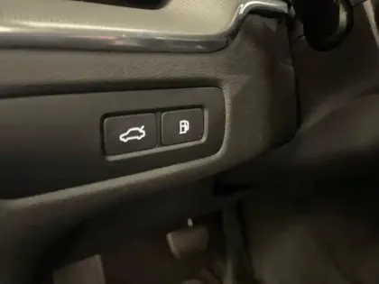 Photo 14 Volvo Xc60  T6 Hybride Rechargeable 253 + 145ch Plus Style Chrome Geartronic 8 AWD