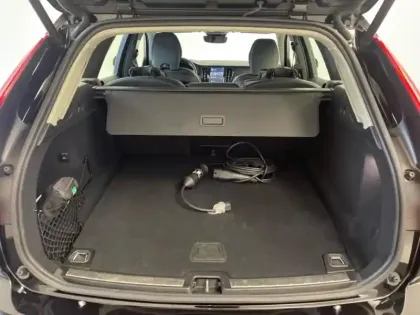 Photo 5 Volvo Xc60  T6 Hybride Rechargeable 253 + 145ch Plus Style Chrome Geartronic 8 AWD