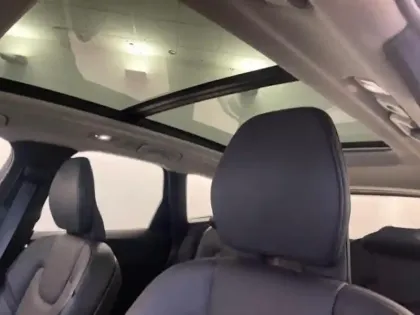 Photo 13 Volvo Xc60  T6 Hybride Rechargeable 253 + 145ch Plus Style Chrome Geartronic 8 AWD