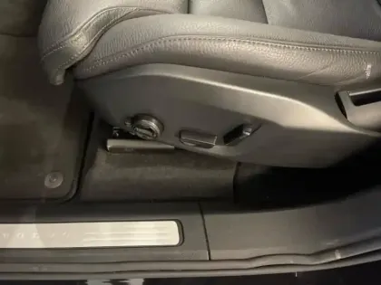 Photo 12 Volvo Xc60  T6 Hybride Rechargeable 253 + 145ch Plus Style Chrome Geartronic 8 AWD