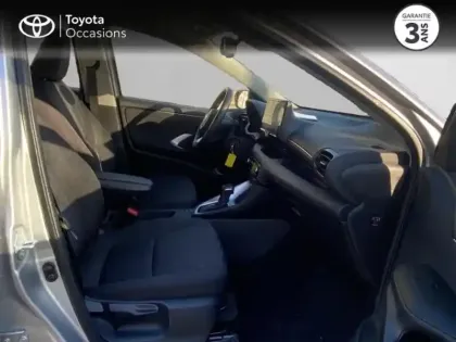 Photo 5 Toyota Yaris  116h Dynamic 5p MC24