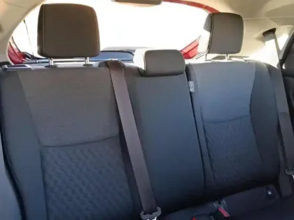 Photo 9 Toyota Yaris  116h France Business 5p