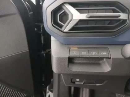 Photo 12 Dacia Duster  1.6 hybrid 140ch Journey