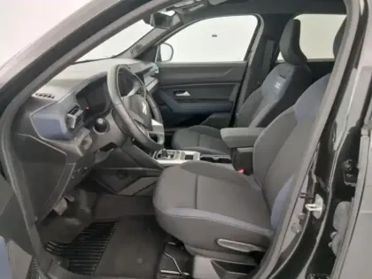Photo 6 Dacia Duster  1.6 hybrid 140ch Journey