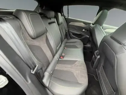 Photo 38 Peugeot 308  Hybrid 145 GT EXCLUSIVE / TOIT OUVRANT / FOCAL / MATRIX