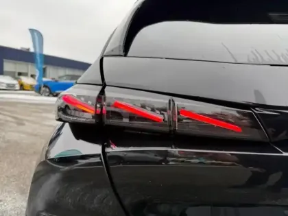 Photo 28 Peugeot 308  Hybrid 145 GT EXCLUSIVE / TOIT OUVRANT / FOCAL / MATRIX