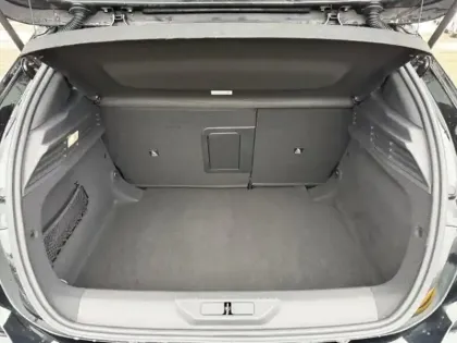 Photo 12 Peugeot 308  Hybrid 145 GT EXCLUSIVE / TOIT OUVRANT / FOCAL / MATRIX