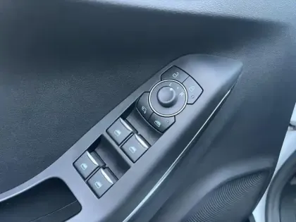 Photo 8 Ford Puma  1.0 Flexifuel 125ch S&S mHEV Titanium Design 3