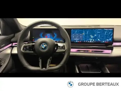 Photo 11 BMW Serie 5 Série 5 530e 299ch M Sport