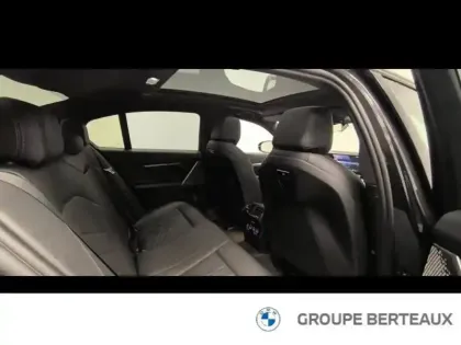 Photo 8 BMW Serie 5 Série 5 530e 299ch M Sport