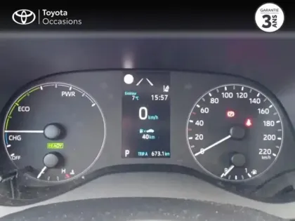 Photo 13 Toyota Yaris  116h Dynamic 5p MC24