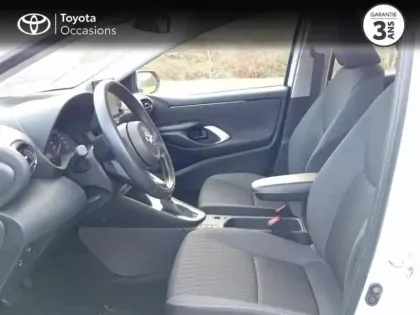Photo 10 Toyota Yaris  116h Dynamic 5p MC24